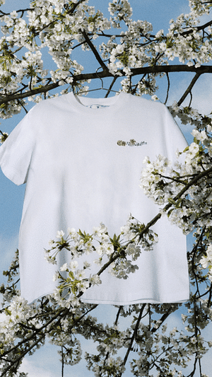 Shop At Off-White And Receive A Specially-Curated Bouquet This Weekend