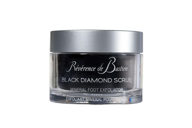Black diamond, mother of pearl and black volcanic sand are mixed with thyme and sage essential oils to soften rough skin while keeping odour-causing bacteria at bay.