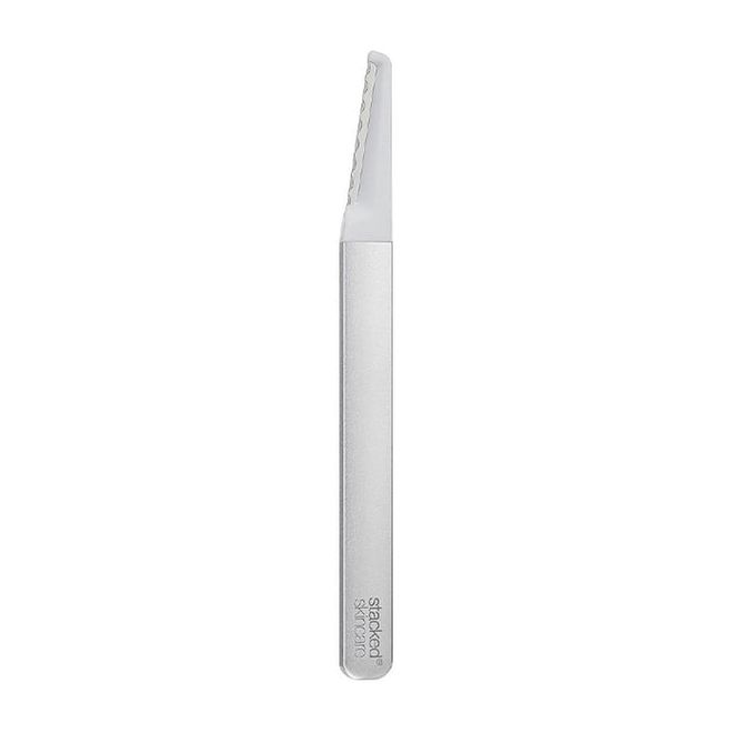 Our Edit Of The 5 Best At-Home Tools For Dermplaning