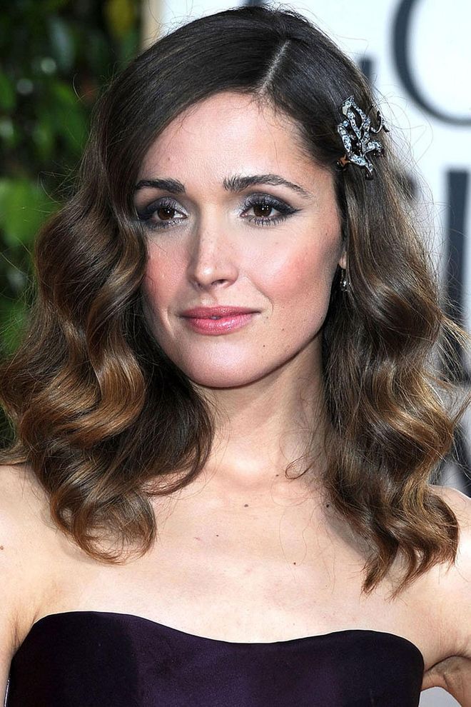Flawless waves and a sparkly hair pin on Rose Byrne in 2010.
