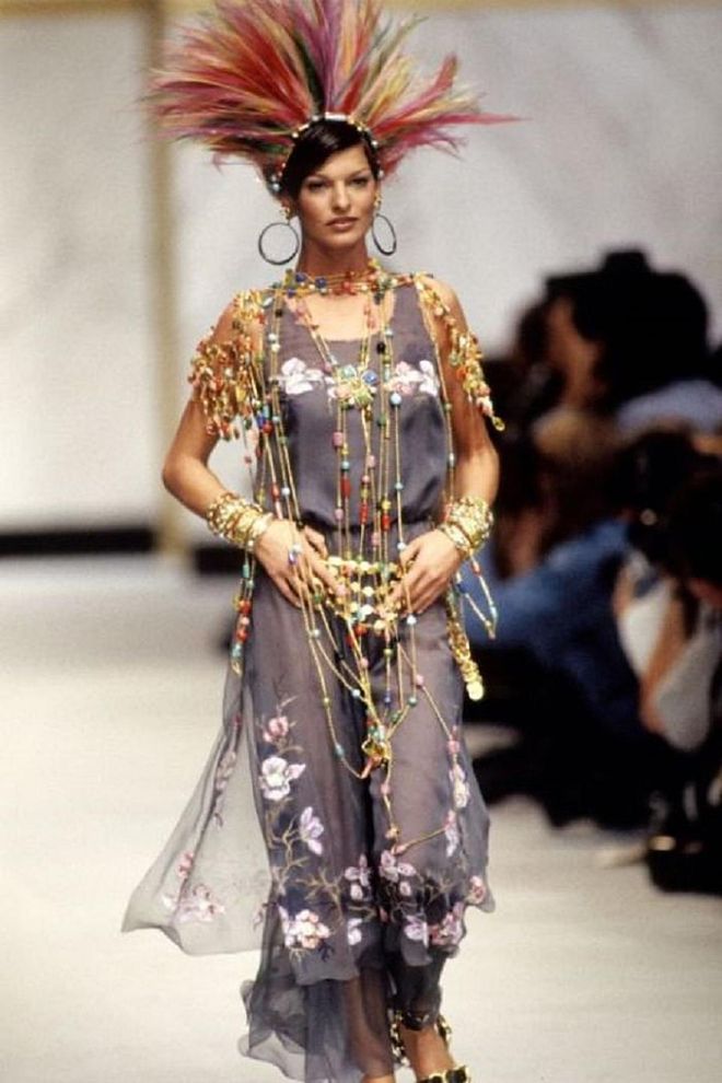 Chanel RTW Spring/Summer 1993 fashion show. Photo: Getty 