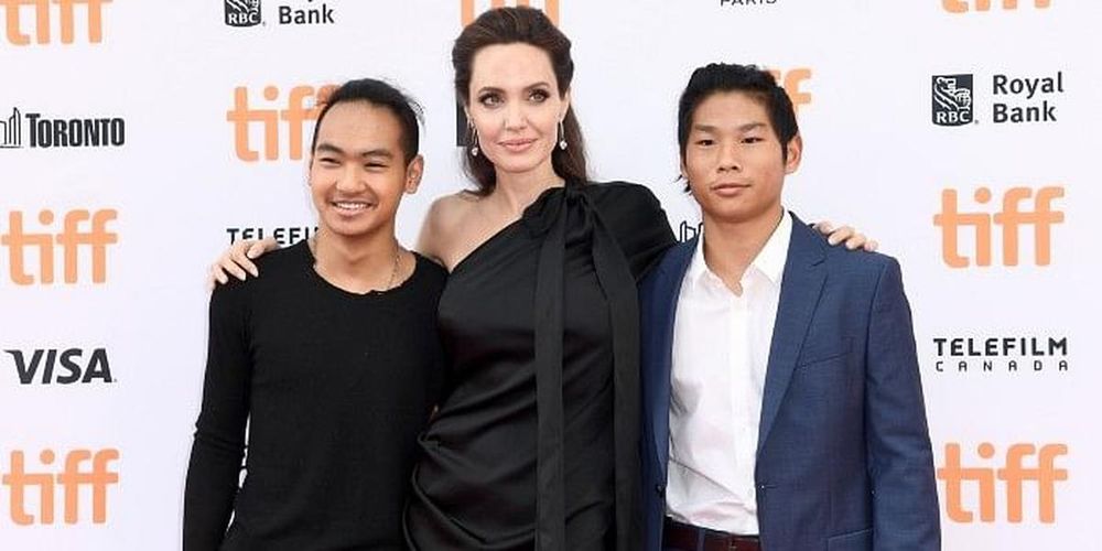 Angelina Jolie and children