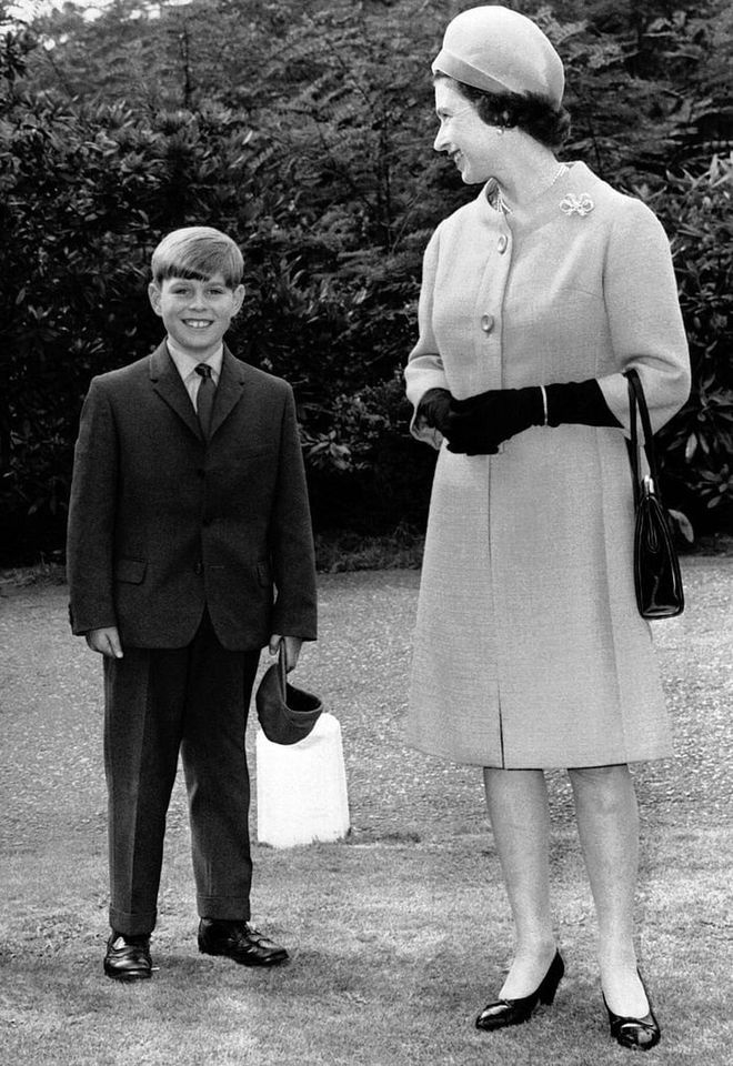 Queen Elizabeth II took Prince Andrew to his first day at Heatherdown Preparatory School, a boarding school, on September 13, 1968.

Photo: Getty 