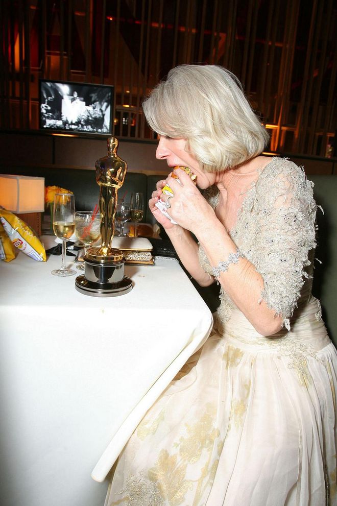 Casual Oscar burger-side. What a dame. Literally.
Photo: Getty