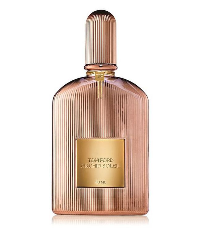 Tantalising notes of bitter orange, orchid, spider lily and tuberose makes this fit for the Mediterranean goddess. 