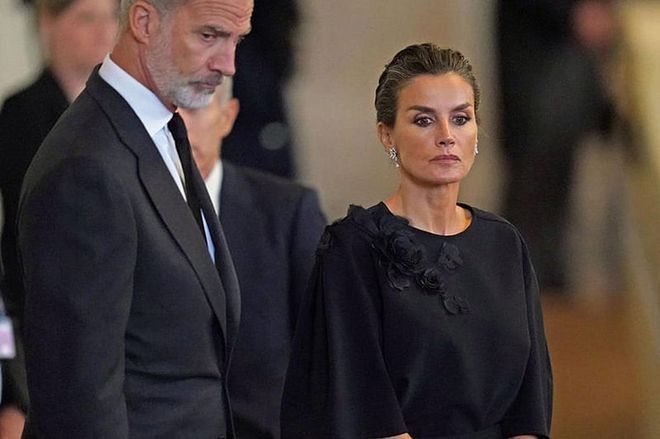 Queen Letizia Of Spain Was Elegant In Black At Queen Elizabeth’s Funeral