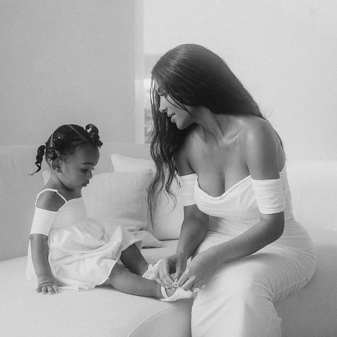 In a sweet photo op, Kim Kardashian is with her 19 month-old daughter, Chicago in matching off-white dresses,  which she captioned “my twin” on Instagram.

Photo: Instagram