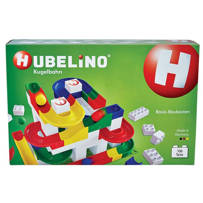 Mini master builders can create their own marble luge with this set of chunky blocks. With 106 pieces, children can stretch their creativity and fine motor skills, changing the route of the race and the design of the marble run.