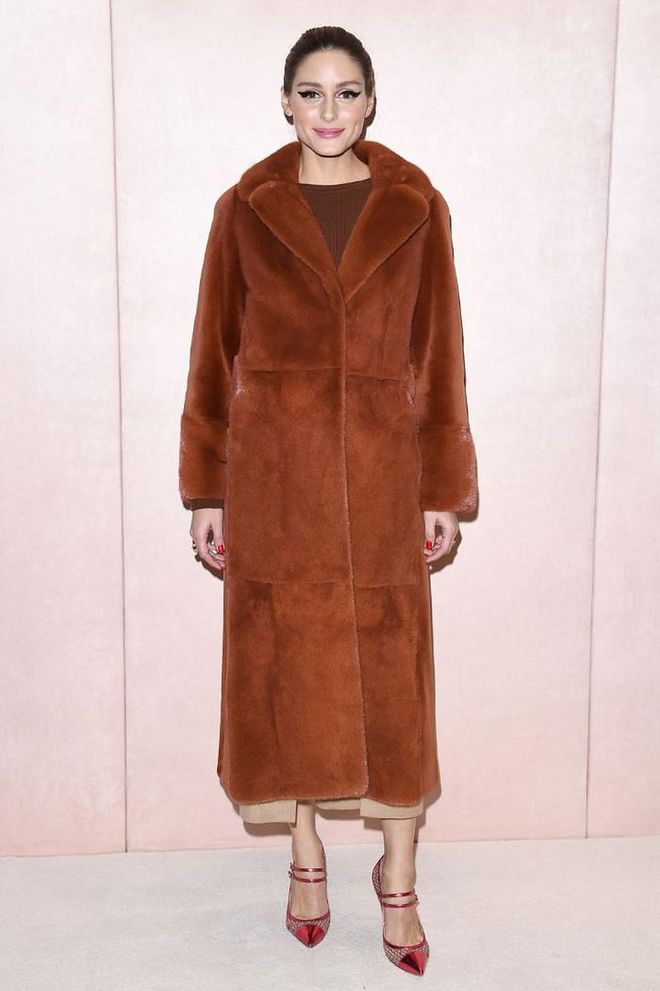 Olivia Palermo wrapped up at the show in a cosy teddy coat.

Photo: Daniele Venturelli / Getty