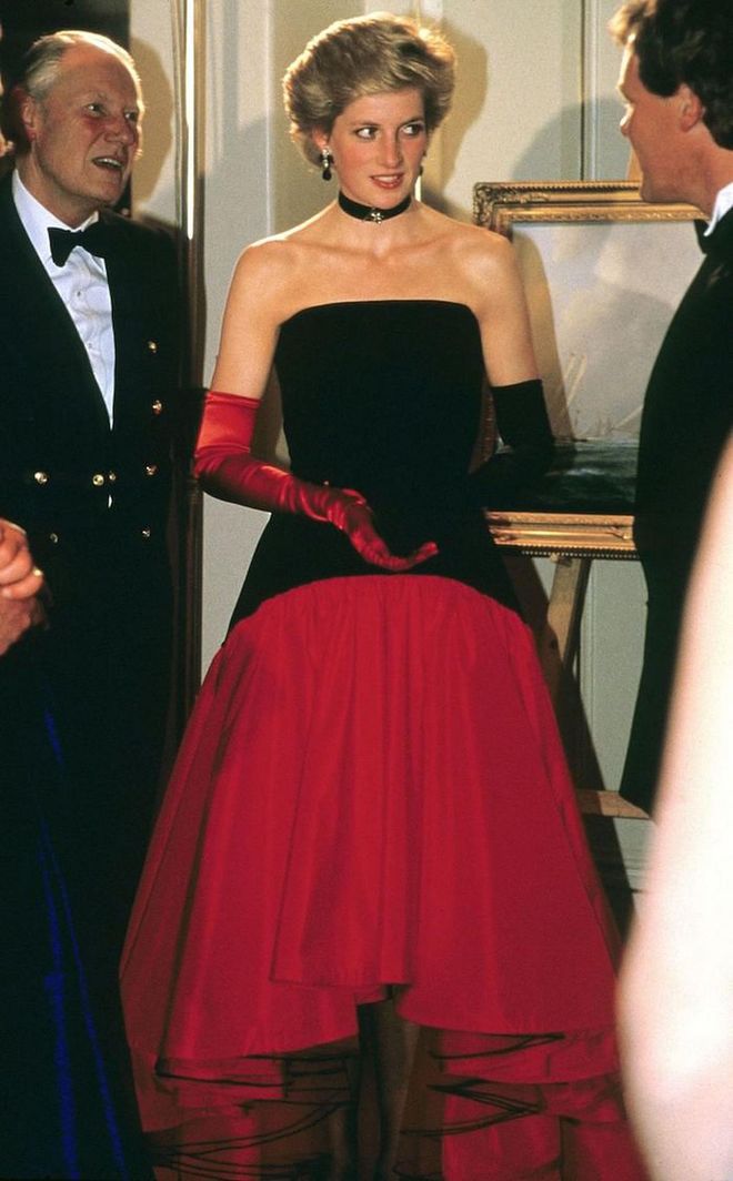 Don't you dare tell Diana her gloves need to be the same colour. Photo: Getty 