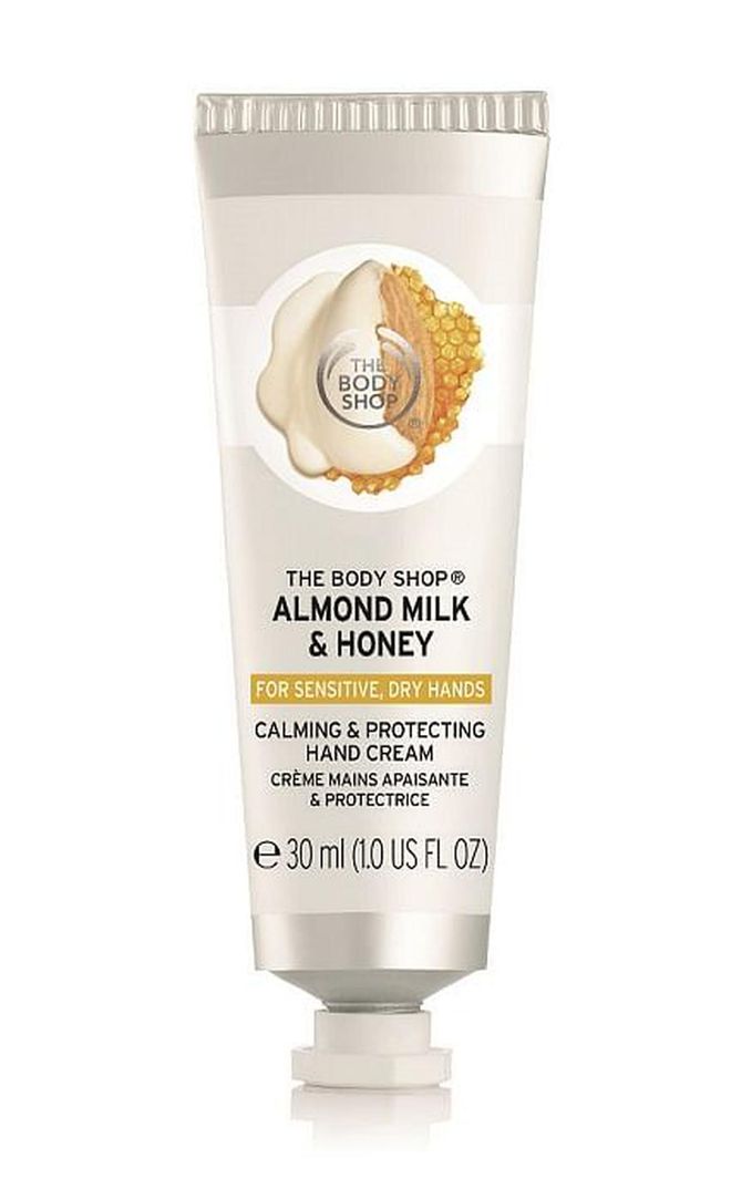 Containing fair-trade honey and organic almond milk and almond oil, this nourishing hand cream instantly relieves dryness and itchiness.