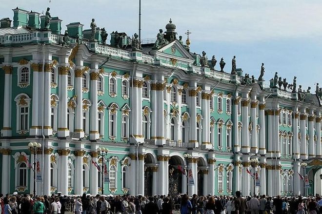 <b>Top-rated tour to book: </b>State Hermitage Museum Small-Group Walking Tour – tickets start at $40 per person
&nbsp;
<b>Admission:</b> Adult, Senior, Student – $9; Child – Free
