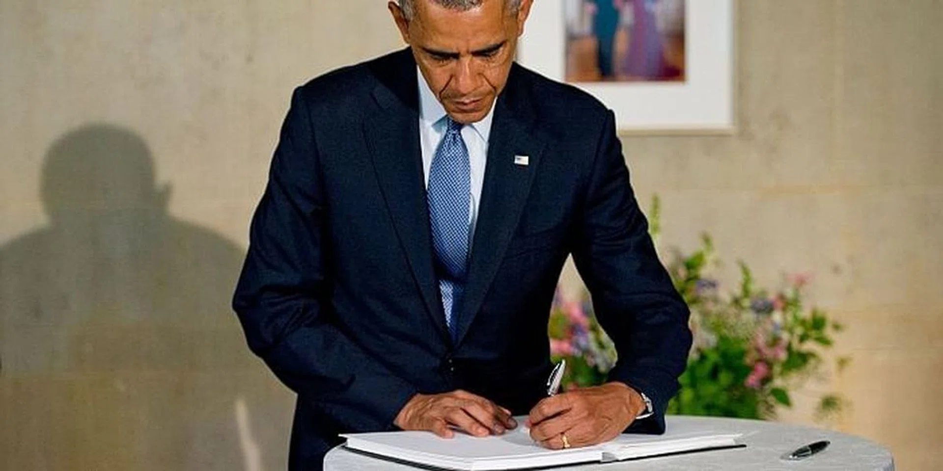 If You're Left Handed You're More Likely To Be A Genius, Says Study