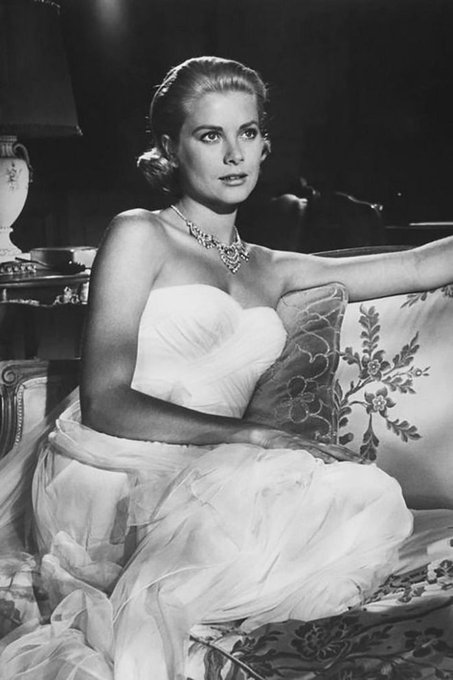 Though many of Grace Kelly's roles exuded elegance, her role as Frances in To Catch a Thief included a lineup of looks ranging from retro beachside swim look to evening wear.

Photo: Getty