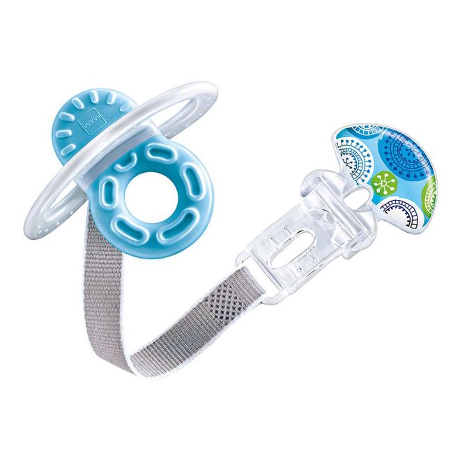 Use Mam’s Bite & Relax Teether to fine-tune your child’s fine motor skills and ease their teething problems at the same time. The extra lightweight material and 3D shape make it easy for babies to pick up the teether and hold onto it. 