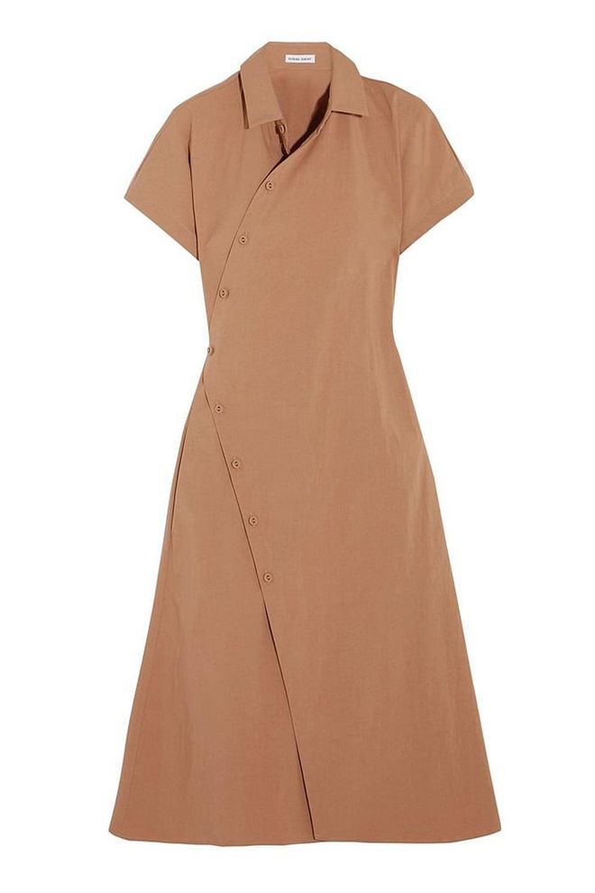 Thomas Maier offers the perfect summer dress to wear to the office, elegant, flattering yet cool.