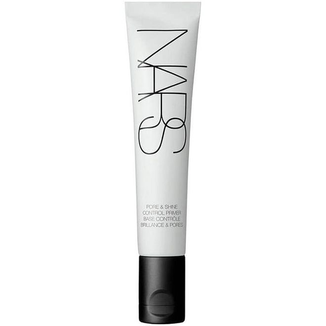 Using soft focus powders to absorb excess oil and give skin a photo-ready finish, Nars' balancing primer is lightweight and oil-free but seriously effective at keeping oiliness to a minimum.  
