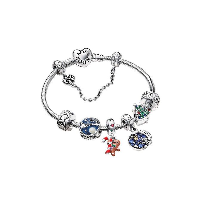 Christmas charms, from $69; Moments Heart Clasp Snake Chain bracelet, $129 (Photo: PANDORA)