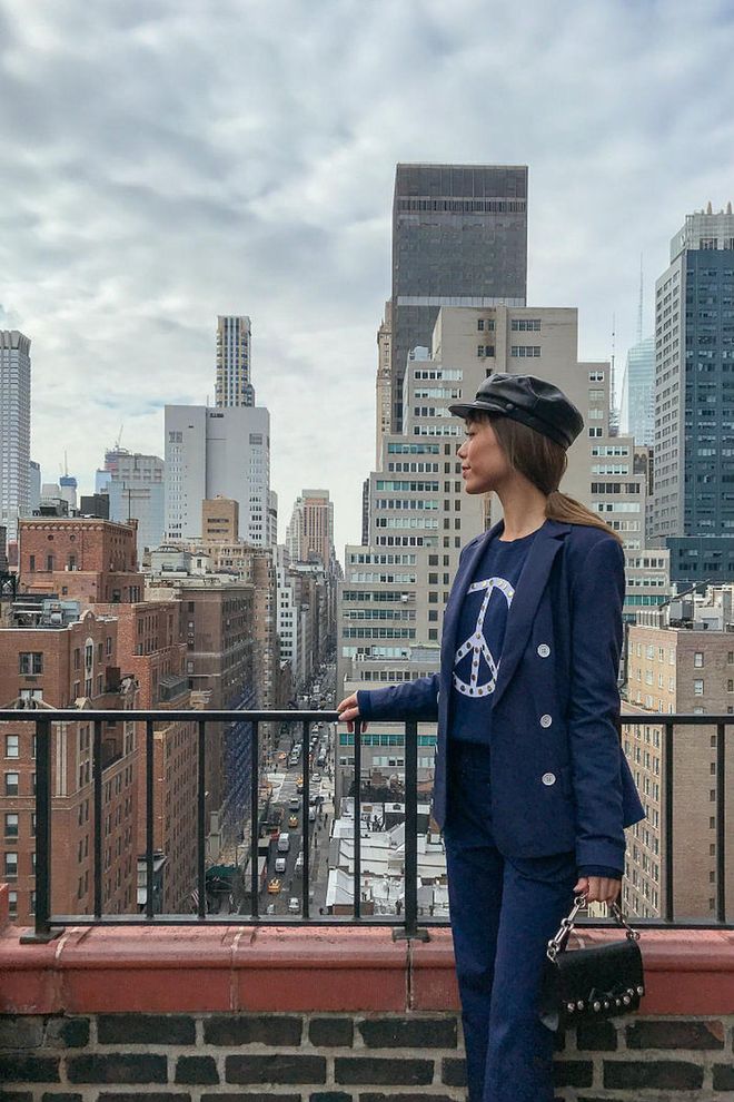 Post-show and checking out rooftops overlooking NYC! This here is one of my favourites and it’s located on top of Pod 39, a hotel just a few blocks away from the famous Grand Central Terminal. Photo: Andrea Chong