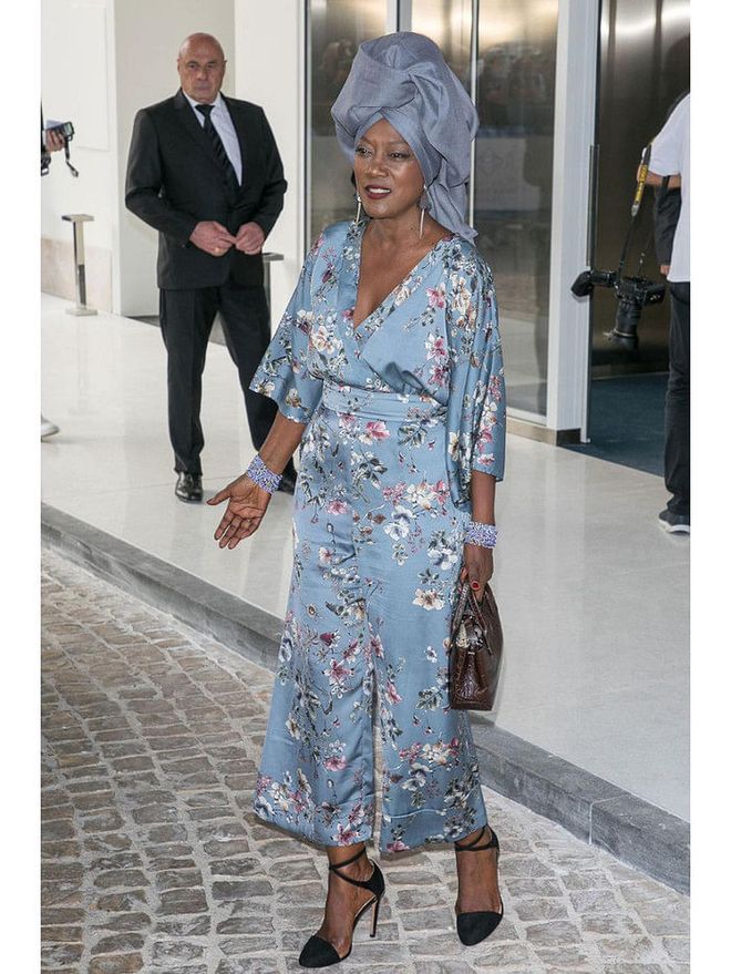 7 May : Khadja Nin opted for an elegant floral jumpsuit as she arrived for the dinner.

Photo: Getty