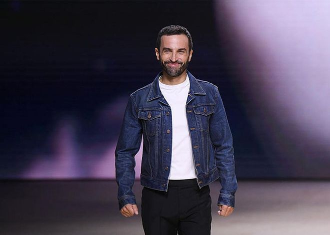 American fashion designer Marc Jacobs’ last show for Louis Vuitton marked the end of an era for the luxury French house in 2013. French designer Nicolas Ghesquière took over as the new Creative Director and his debut collection signalled the dawning of a new age when he introduced his signature sartorial artistry.