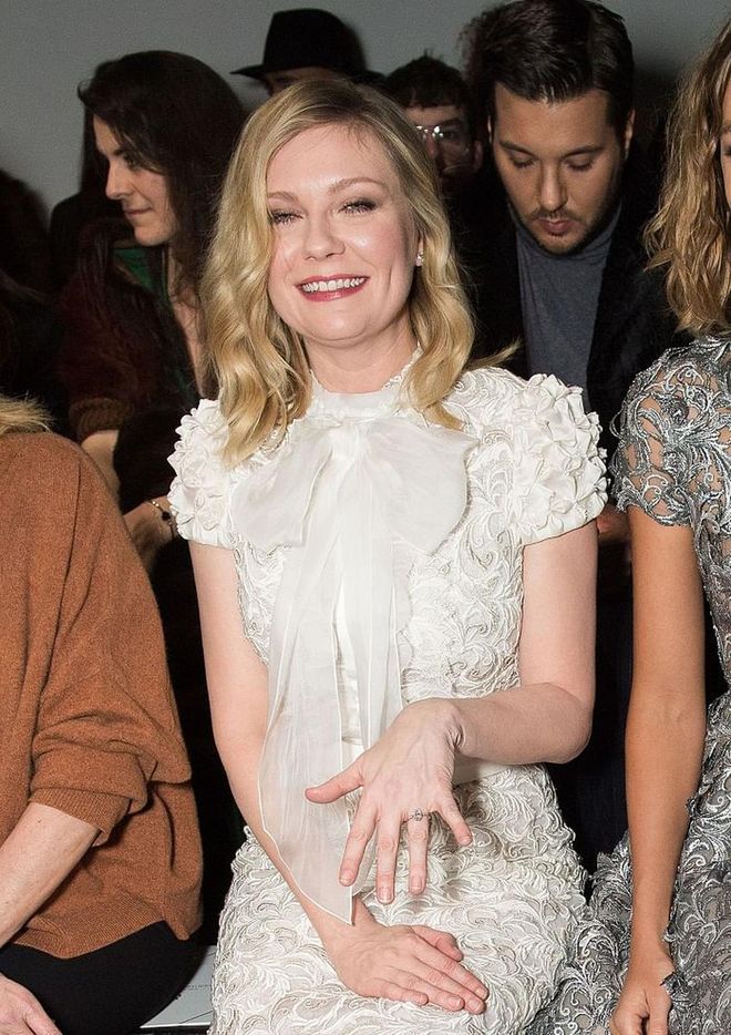 Kirsten Dunst received a 3-carat, yellow-gold ring that Jesse Plemons is estimated to have spent $80,000 (£61,780) on.