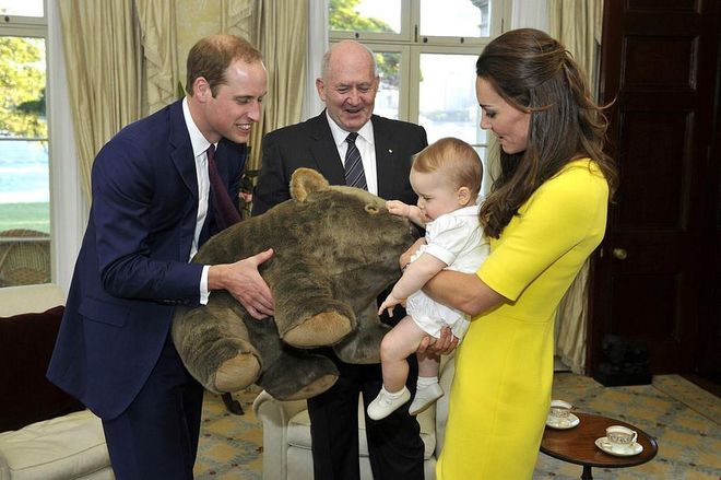 William shows George a giant stuffed animal wombat that the Governor-General Sir Peter Cosgrove of Sydney, Australia gifted to the young royal.

Photo: Getty