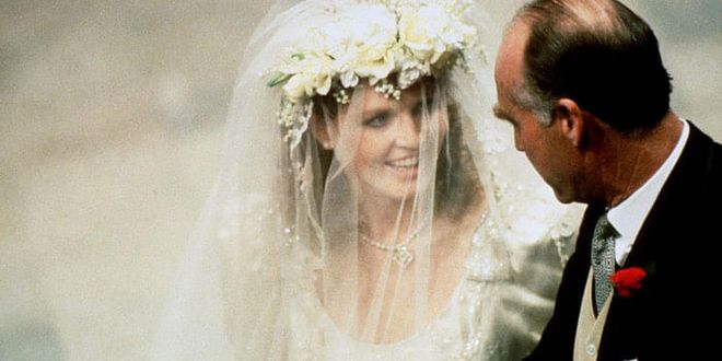 During Prince Andrew and Sarah Ferguson’s wedding in 1986, the future Duchess of York was escorted down the aisle by her father, Major Ronald Ferguson.

Photo: Getty