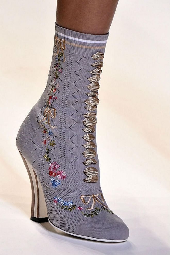 Seen in: Milan Fashion Week SS17 // Combine socks with lace up pumps replete with floral embroidery? Fendi gets it right with comfortable but super-feminine shoes that's fit for the season (Photo: Getty)