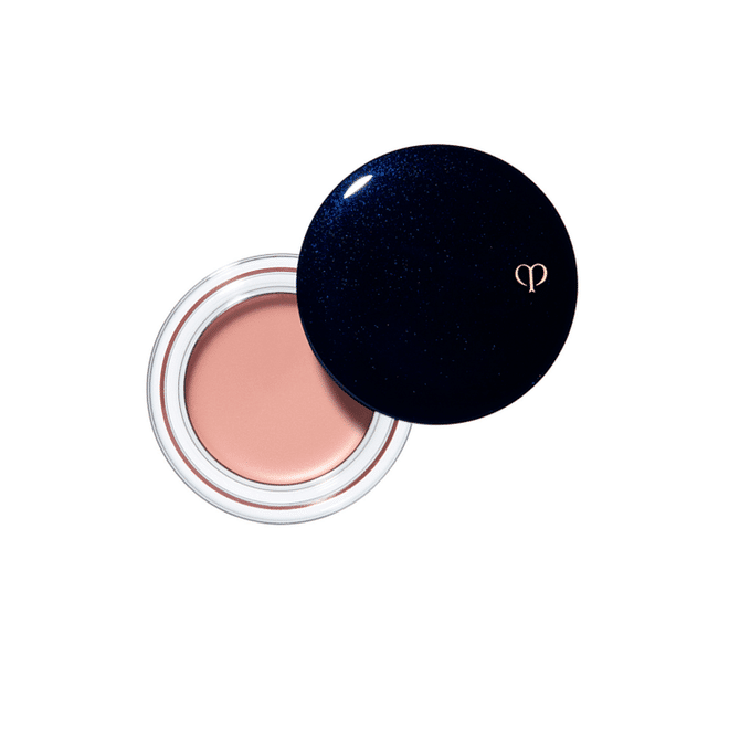 Pop this on for a subtle pink on the lids perfect for every day.
