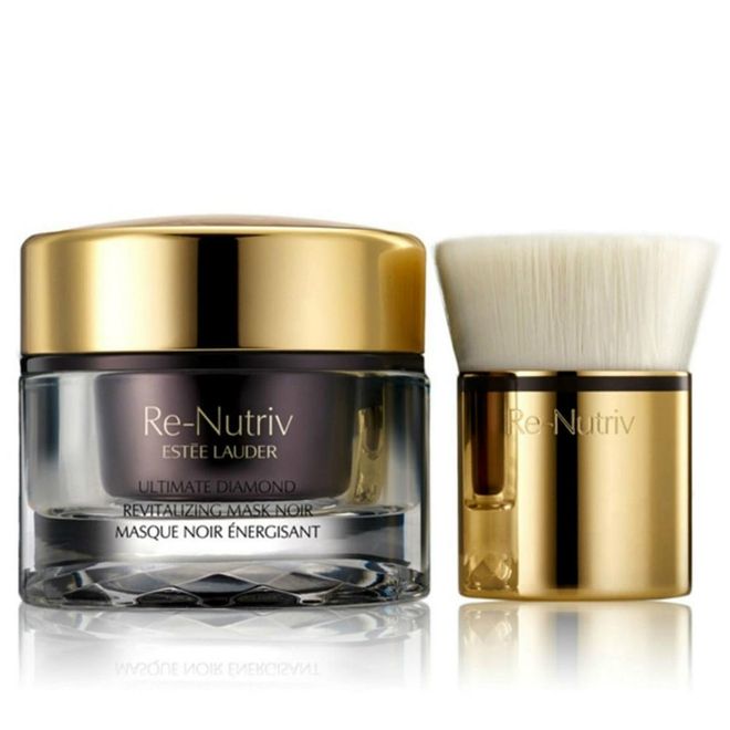 This pampering mask comes in 2 steps. Firstly, begin by prepping your skin with the silky soft brush enclosed. Massage over clean, dry skin in gentle, circular motions to stimulate microcirculation so skin glows healthily. This dry brushing step also preps skin for the optimal absorption of the cream mask that follows. Infused with the Black Diamond Truffle Extract, this lavish mask refines skin texture as ultra-fine polishing beads slough away dead skin cells while its nutrient-rich blend feeds skin with antioxidants and vitamins. In just five minutes, skin is transformed, revealing a brighter, softer, smoother mien. 
Photo: Estee Lauder