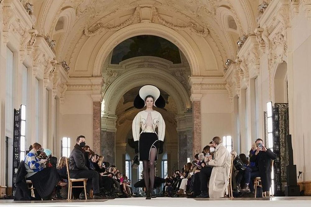 Kristy Ponomar Schiaparelli Couture Spring 2022