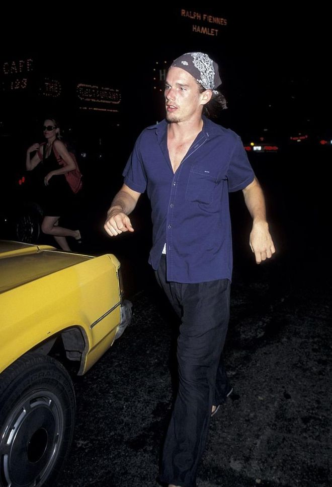 Catching a cab on New York City's 46th Street, 1995. Photo: Getty 