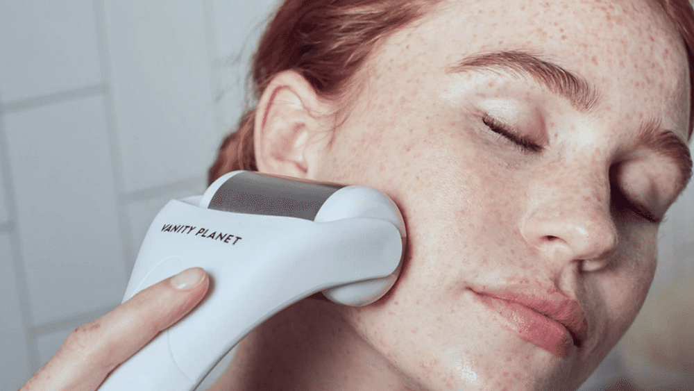 The 13 Best Ice Face Rollers That Soothe and Depuff