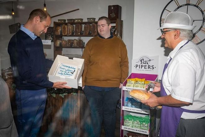 The Duke of Cambridge will celebrate his 38th birthday on June 21. In honor of the special occasion, William was presented with a personalized birthday cake during his visit to Smiths the Bakers.