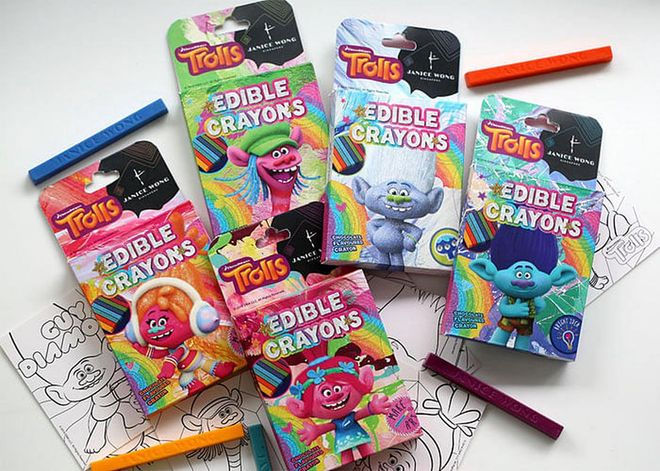 In celebration of the official opening of DreamWorks Amination’s movie, Trolls World Tour, Janice Wong has collaborated with Universal Brand Development this holiday season to launch an exclusive range of Trolls Edible Crayons.  Visit www.janicewong.com.sg
