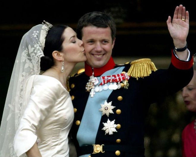 These two met at a pub in Sydney, when the Crown Prince was in town for the 2000 Olympics. The two were married in May of 2004 and now have four children together, Princes Christian and Vincent, and Princesses Isabella and Josephine.

Photo: Getty