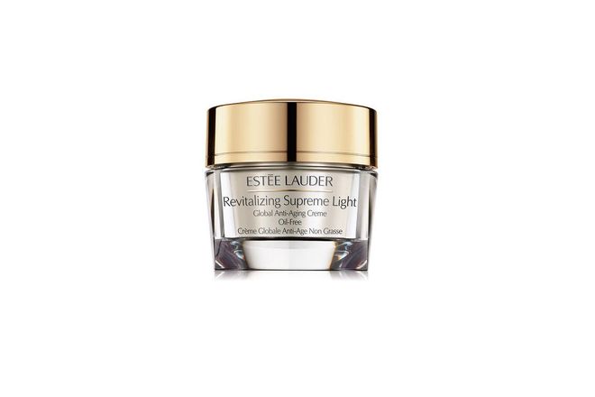 Formulated to minimise the appearance of lines, sagging, dullness and dehydration, Estée Lauder Revitalizing Supreme Light has a silky texture that’s utterly comforting but not greasy.
