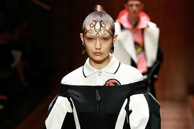 Gigi Hadid Runway Burberry Fashion
