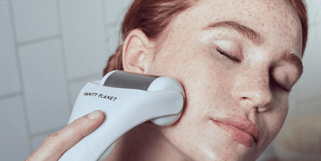 The 13 Best Ice Face Rollers That Soothe and Depuff