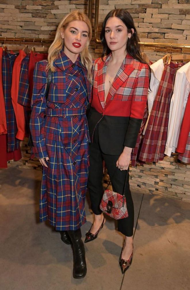 Syndey Lima and Sai Bennett wore matching checks to the Mulberry dinner.

Photo: David M. Benett / Getty