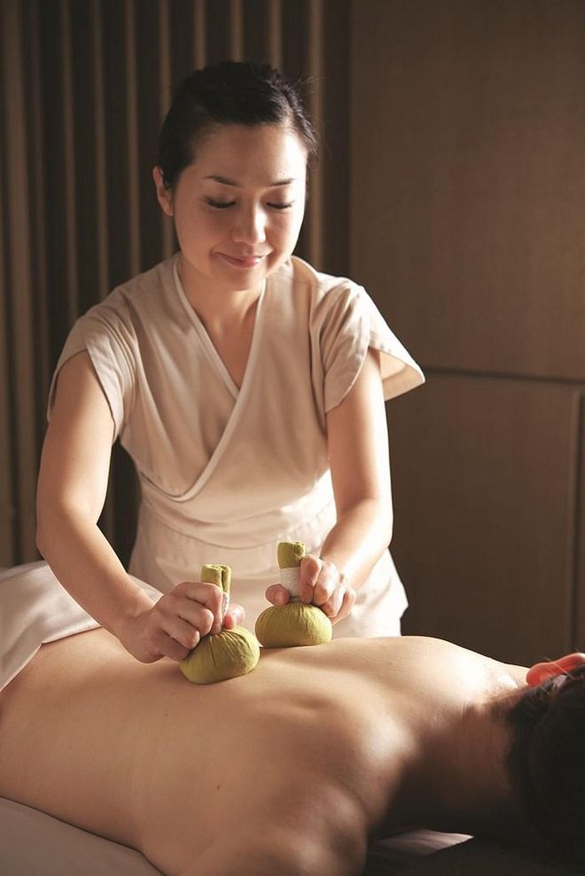 Heated compresses used at The Ritz-Carlton Spa, Kyoto, help loosen tense muscles
