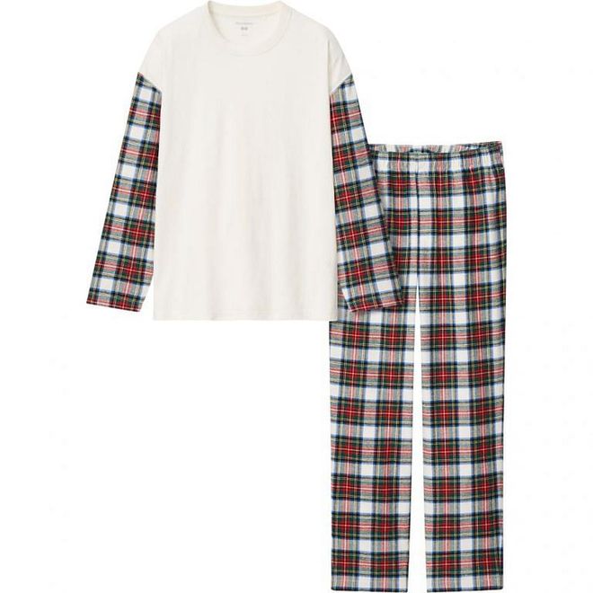 Men's flannel pyjamas set, $59.90 (Photo: Uniqlo)

