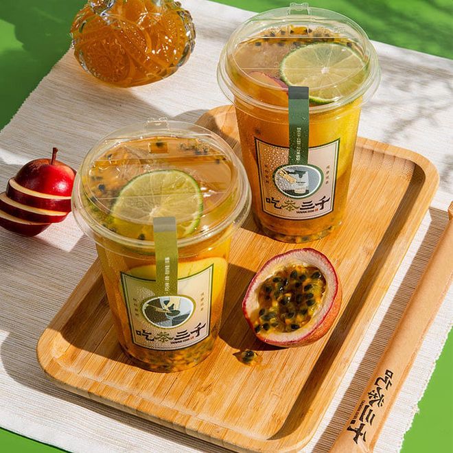 The popular Taiwanese freshly brewed-to-order bubble tea brand is bringing back its crowd-favourite Fruit Tea for the festive season. Known for its myriad of sweet and refreshing tropical flavours on a black tea base, the Fruit Tea which was sold out just months following the brand’s debut in Singapore, is set once again to delight the hearts of bubble tea fans and fruity drink lovers alike. Visit www.chichasanchen.com.sg
