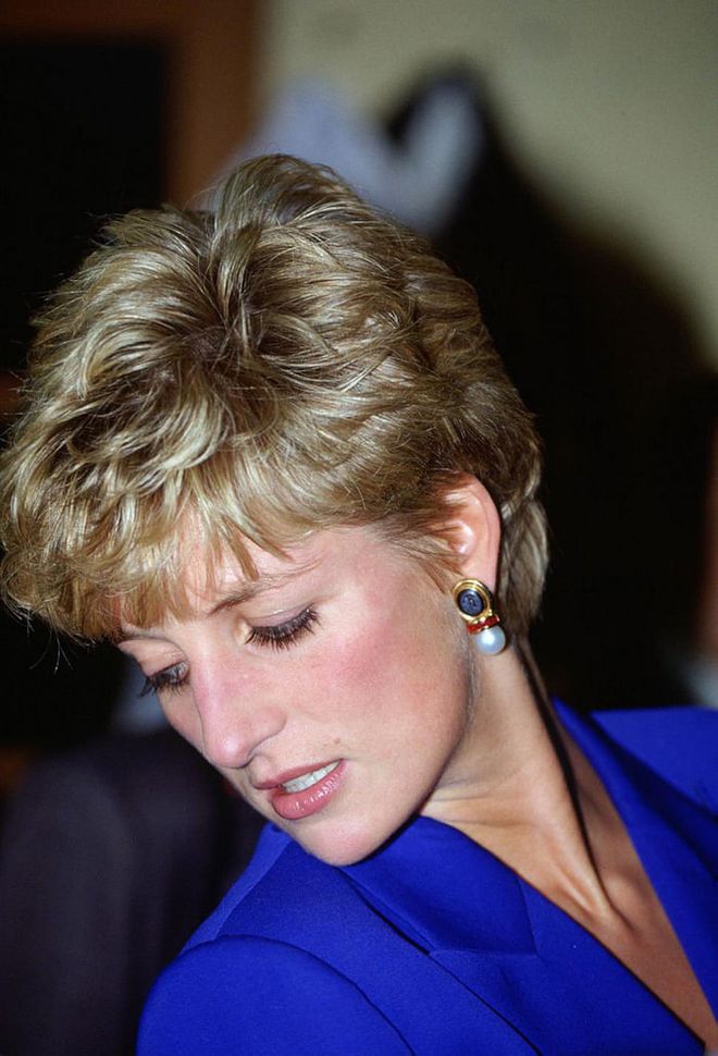 Long before mix-and-match statement studs would become a red carpet must-have, Diana set the trend with the pair of pearl earrings which feature a large blue sapphire on one side and a red ruby on the other. This timeless set could be an ideal choice for Meghan, given her fashion-forward taste.
Photo: Getty 