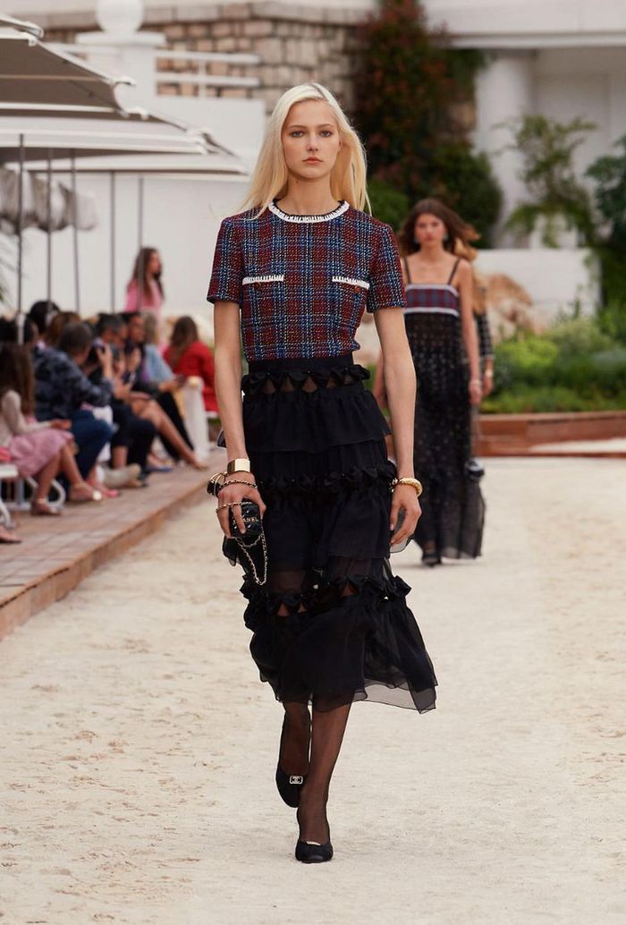 Chanel Resort 2022-2023 Review — Cerise Vendome