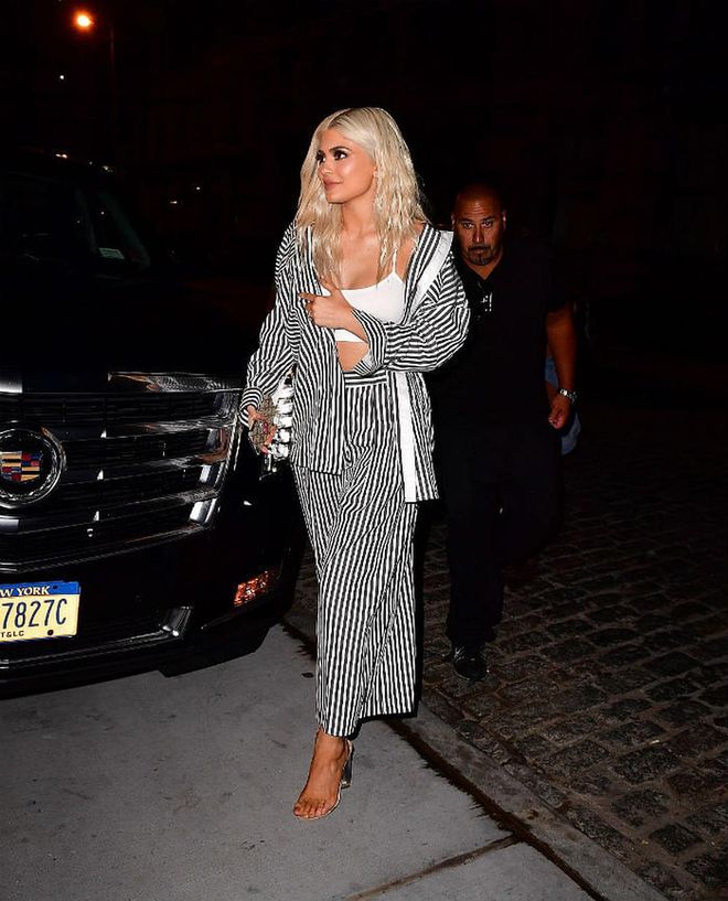 Love her or hate her, you can't deny that this young media mogul just has a way of making clothes that fall on her back look so, so cool. (Photo: Getty)