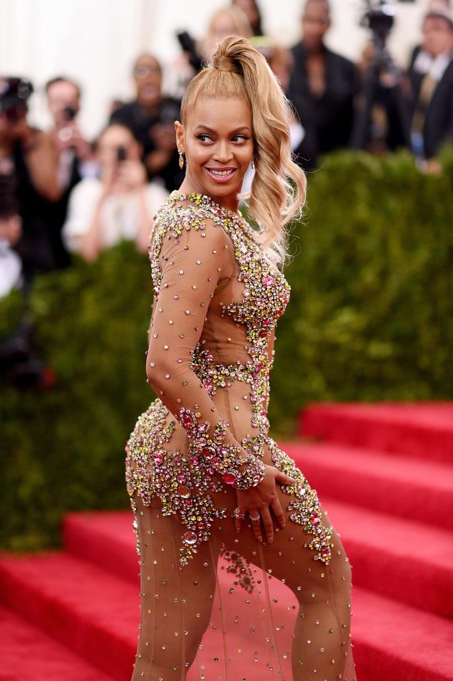 NEW YORK, NY - MAY 04:  Beyonce attends the "China: Through The Looking Glass" Costume Institute Benefit Gala at the Metropolitan Museum of Art on May 4, 2015 in New York City.  (Photo by Dimitrios Kambouris/Getty Images)
