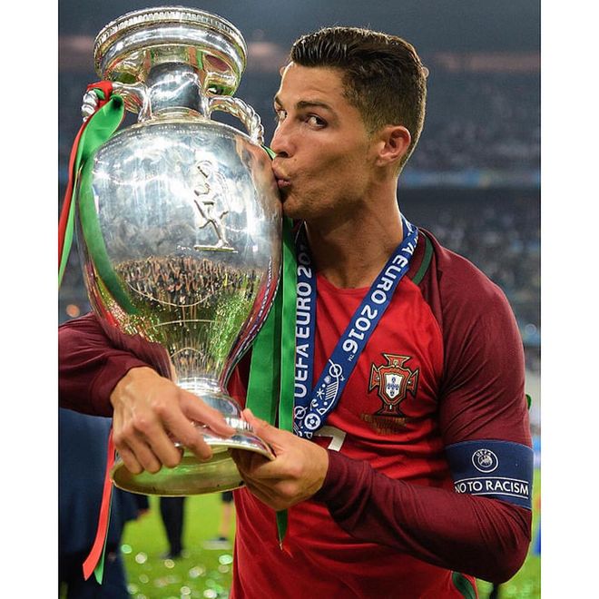 Yes, it's possible! Number six is not Selena. The world renowned soccer star takes the number 6 spot, kissing his title Euro Cup winning trophy.