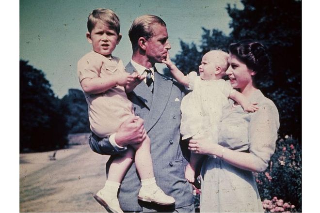 The royal couple with their children Prince Charles and Princess Anne, August 1951.
